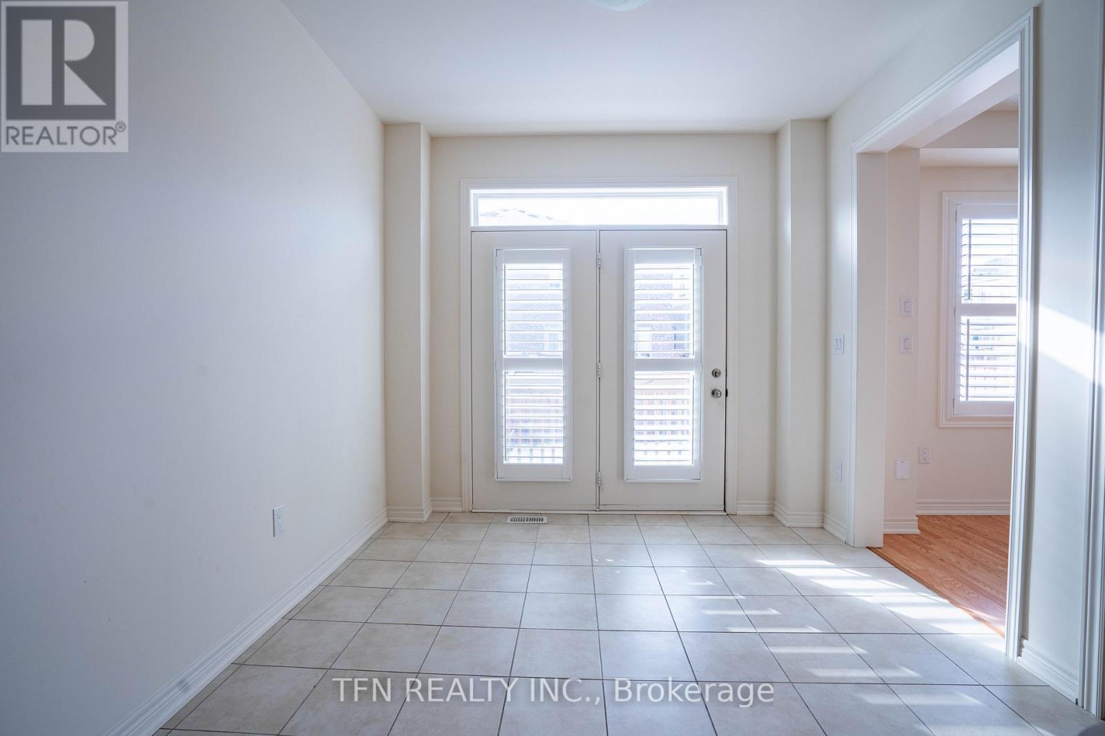 42 Ebenezer Drive, Hamilton, ON - Indoor Photo Showing Other Room