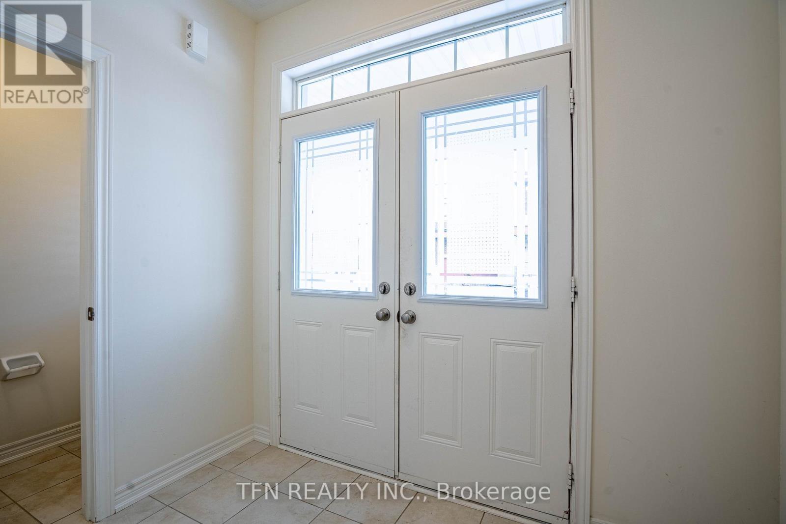 42 Ebenezer Drive, Hamilton, ON - Indoor Photo Showing Other Room