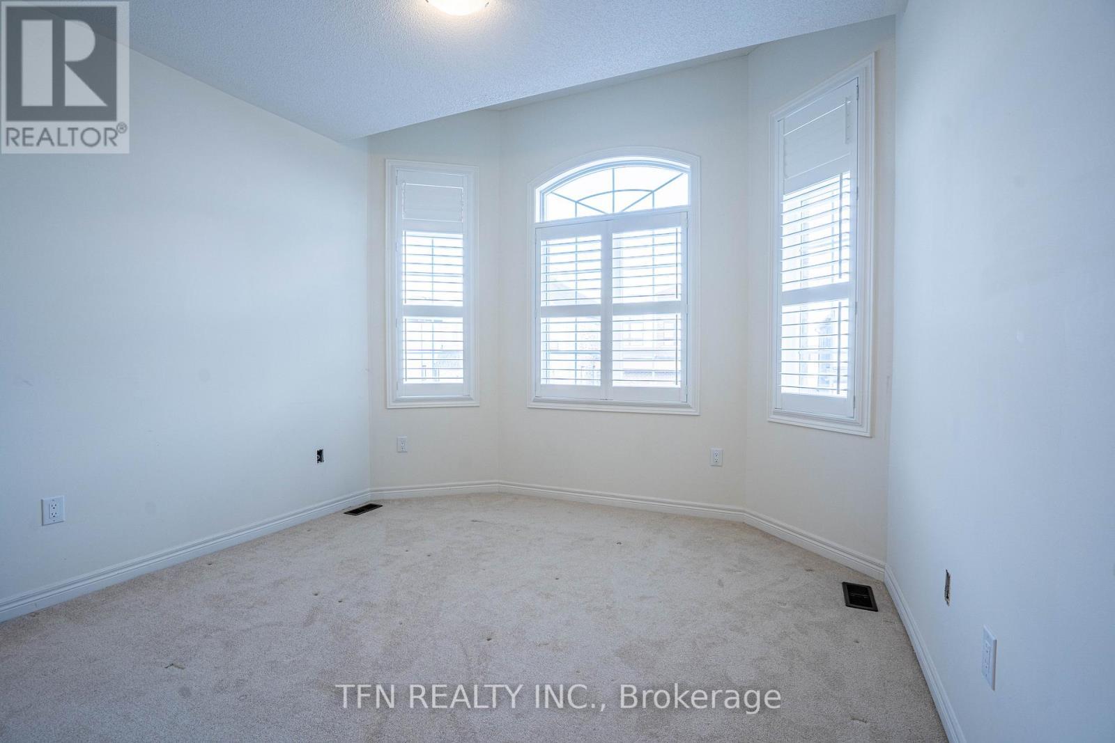 42 Ebenezer Drive, Hamilton, ON - Indoor Photo Showing Other Room