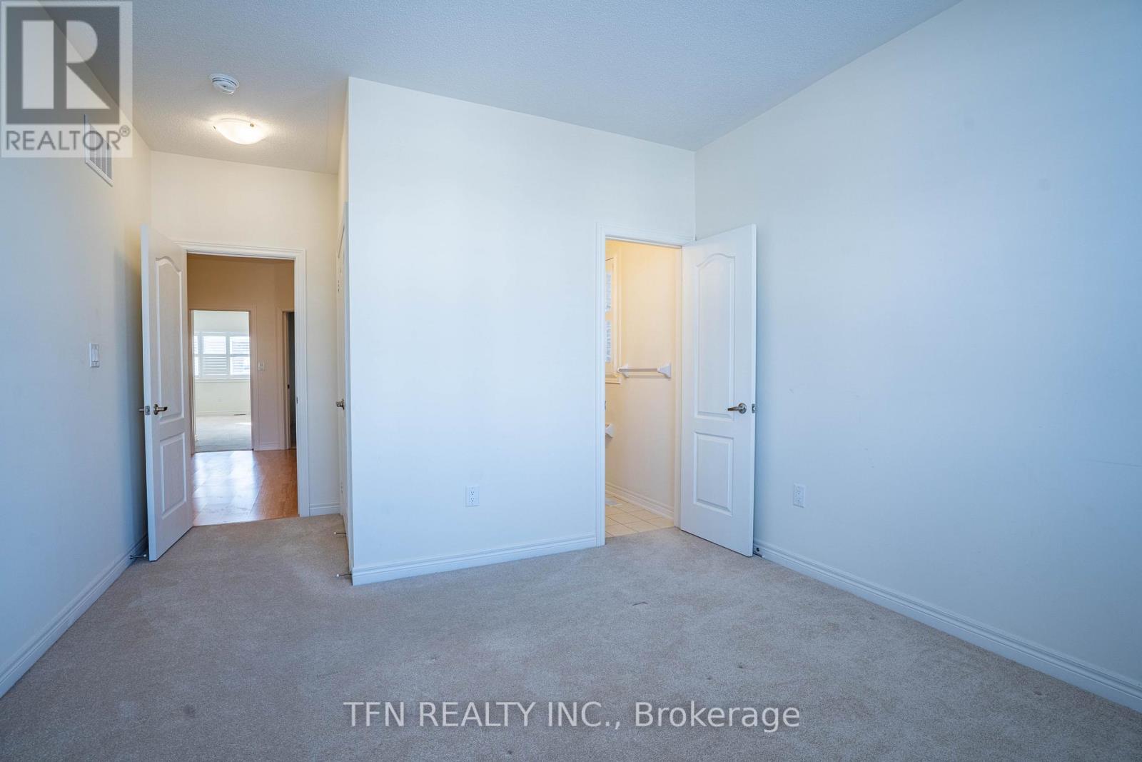 42 Ebenezer Drive, Hamilton, ON - Indoor Photo Showing Other Room