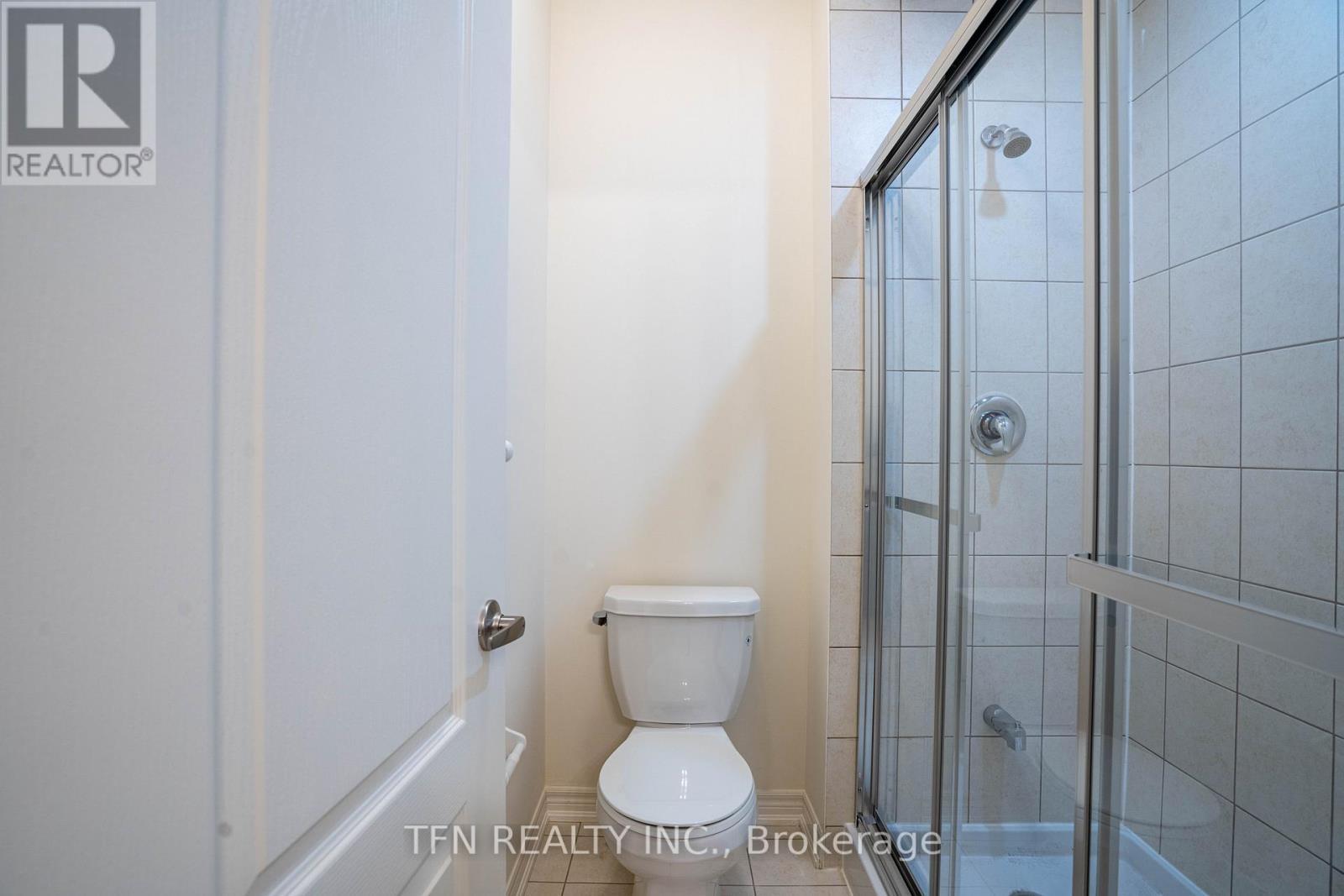 42 Ebenezer Drive, Hamilton, ON - Indoor Photo Showing Bathroom