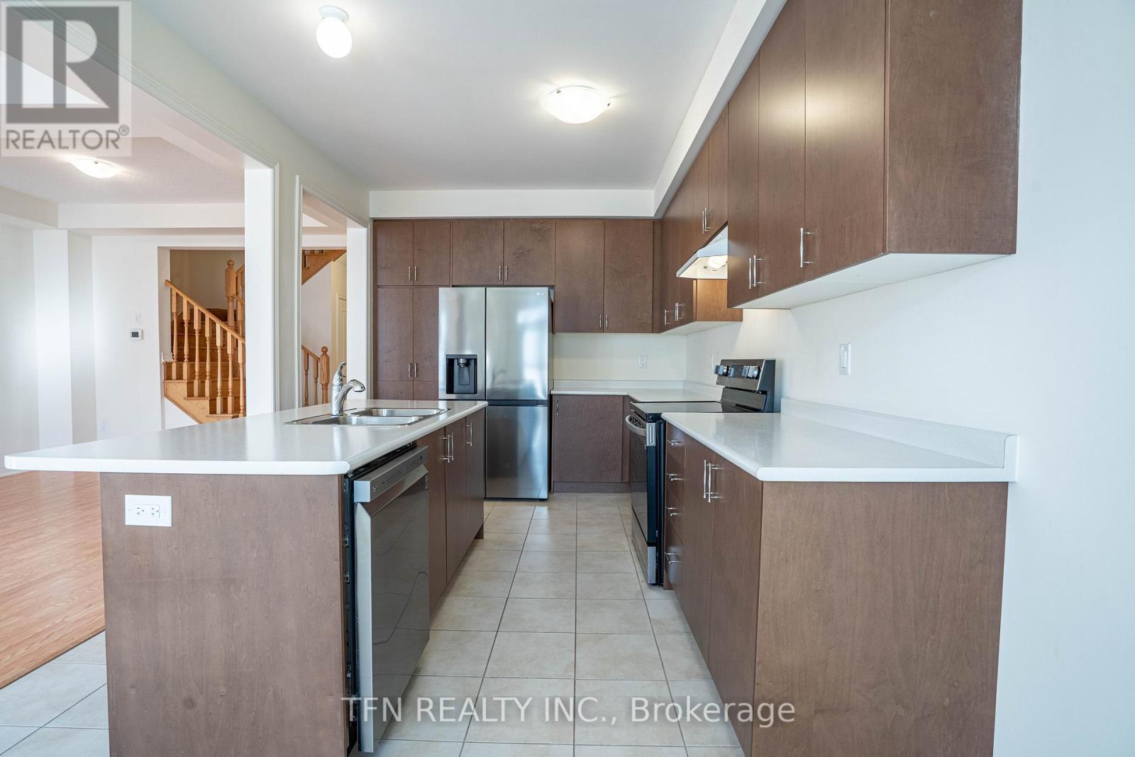 42 Ebenezer Drive, Hamilton, ON - Indoor Photo Showing Kitchen With Double Sink