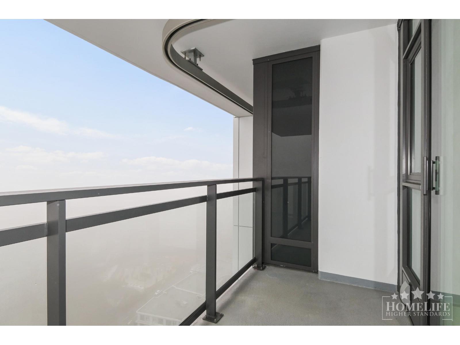 2908 13675 107A Avenue, Surrey, BC - Outdoor With Balcony With Exterior