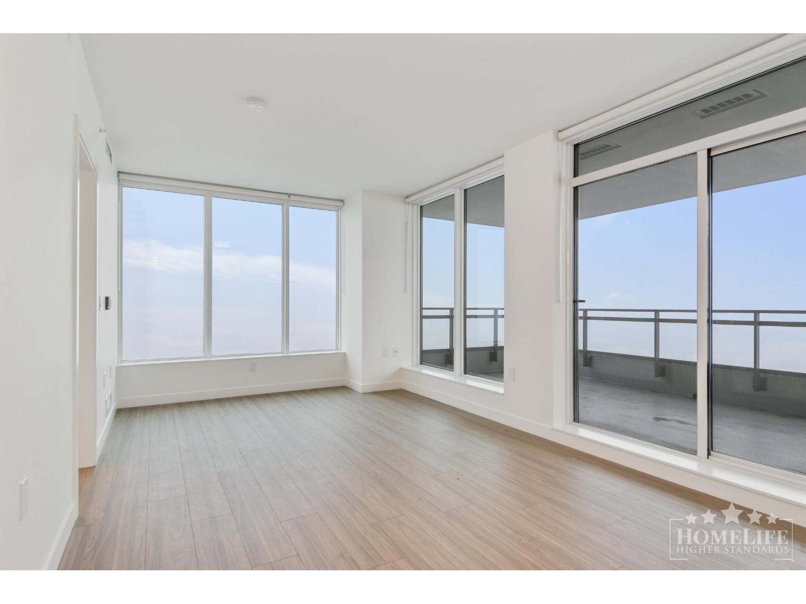 2908 13675 107A Avenue, Surrey, BC - Indoor Photo Showing Other Room