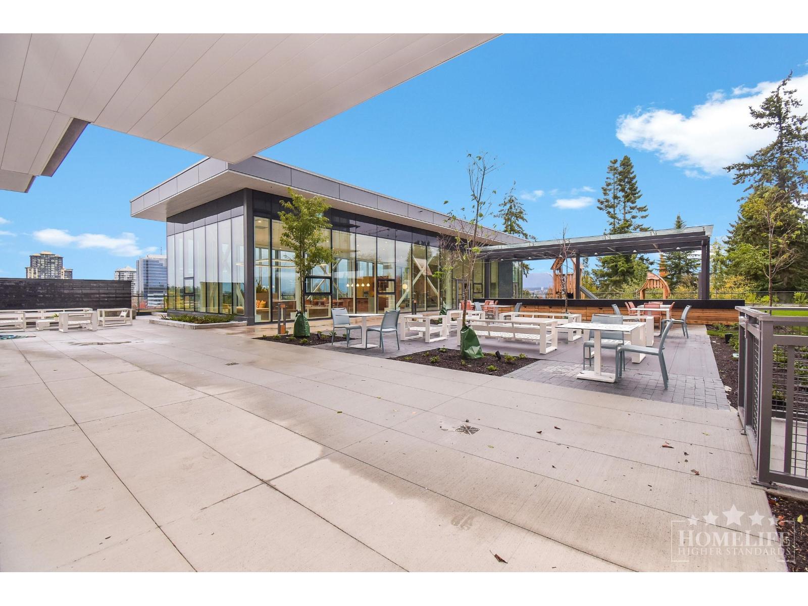 2908 13675 107A Avenue, Surrey, BC - Outdoor