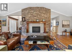 Beautiful gas fireplace -