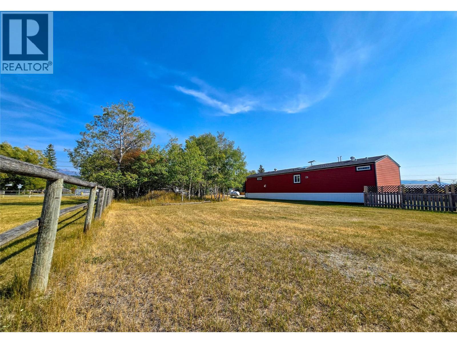 8913 Shaughnessy Street, Canal Flats, BC