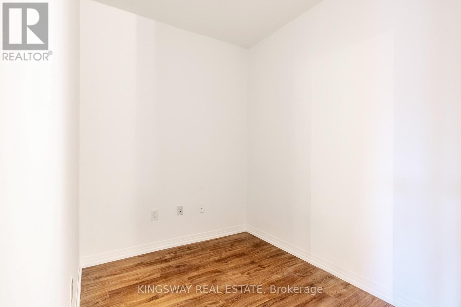25 Cole Street, Toronto, ON - Indoor Photo Showing Other Room