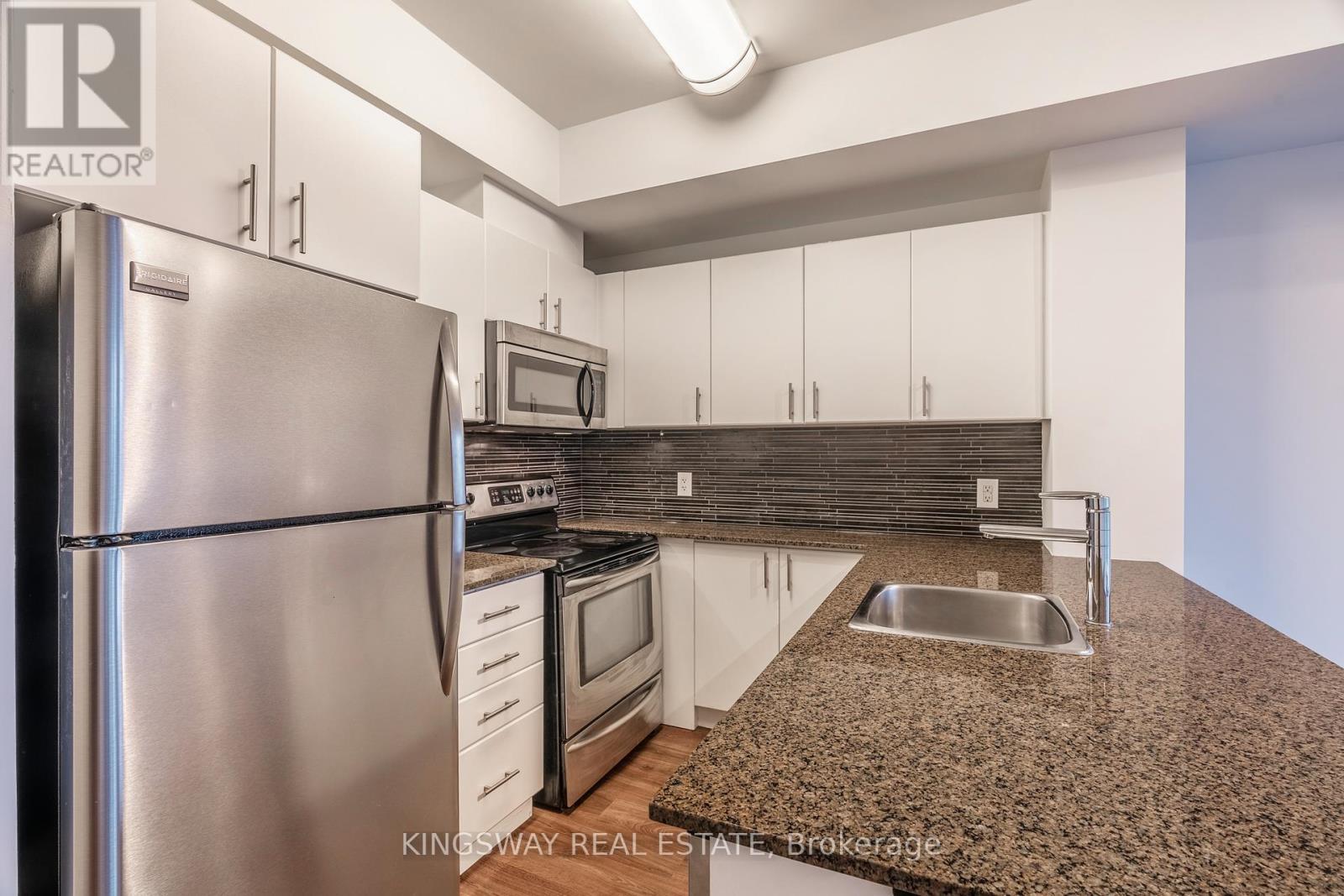 25 Cole Street, Toronto, ON - Indoor Photo Showing Kitchen With Upgraded Kitchen