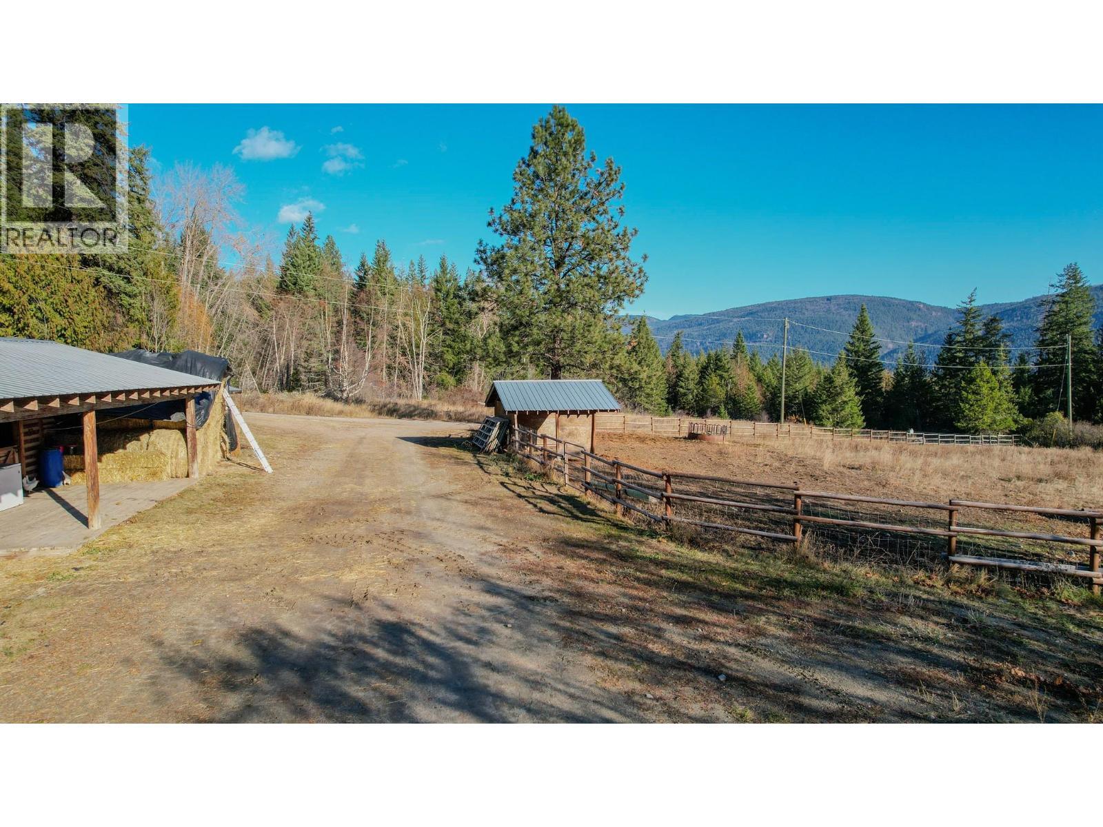 2086 Yankee Flats Road, Salmon Arm, BC - Outdoor With Deck Patio Veranda With View