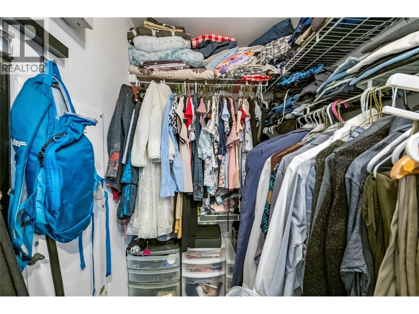 5461 Manor Street, Burnaby, BC - Indoor With Storage