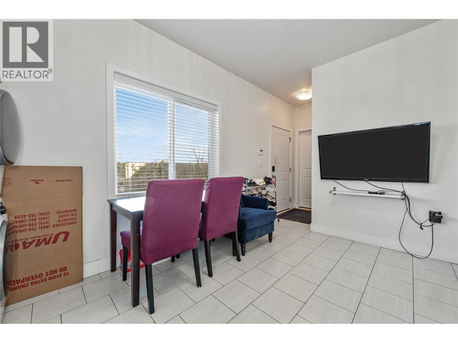 5461 Manor Street, Burnaby, BC - Indoor