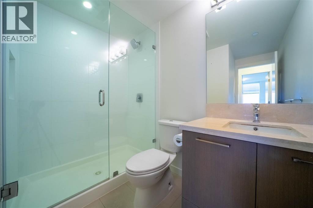 1905 3080 Lincoln Avenue, Coquitlam, BC - Indoor Photo Showing Bathroom