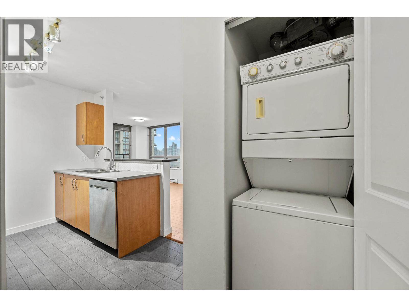 1804 1295 Richards Street, Vancouver, BC - Indoor Photo Showing Laundry Room