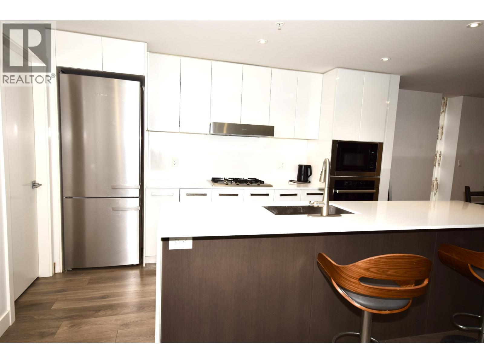 759 W 41St Avenue, Vancouver, BC - Indoor Photo Showing Kitchen