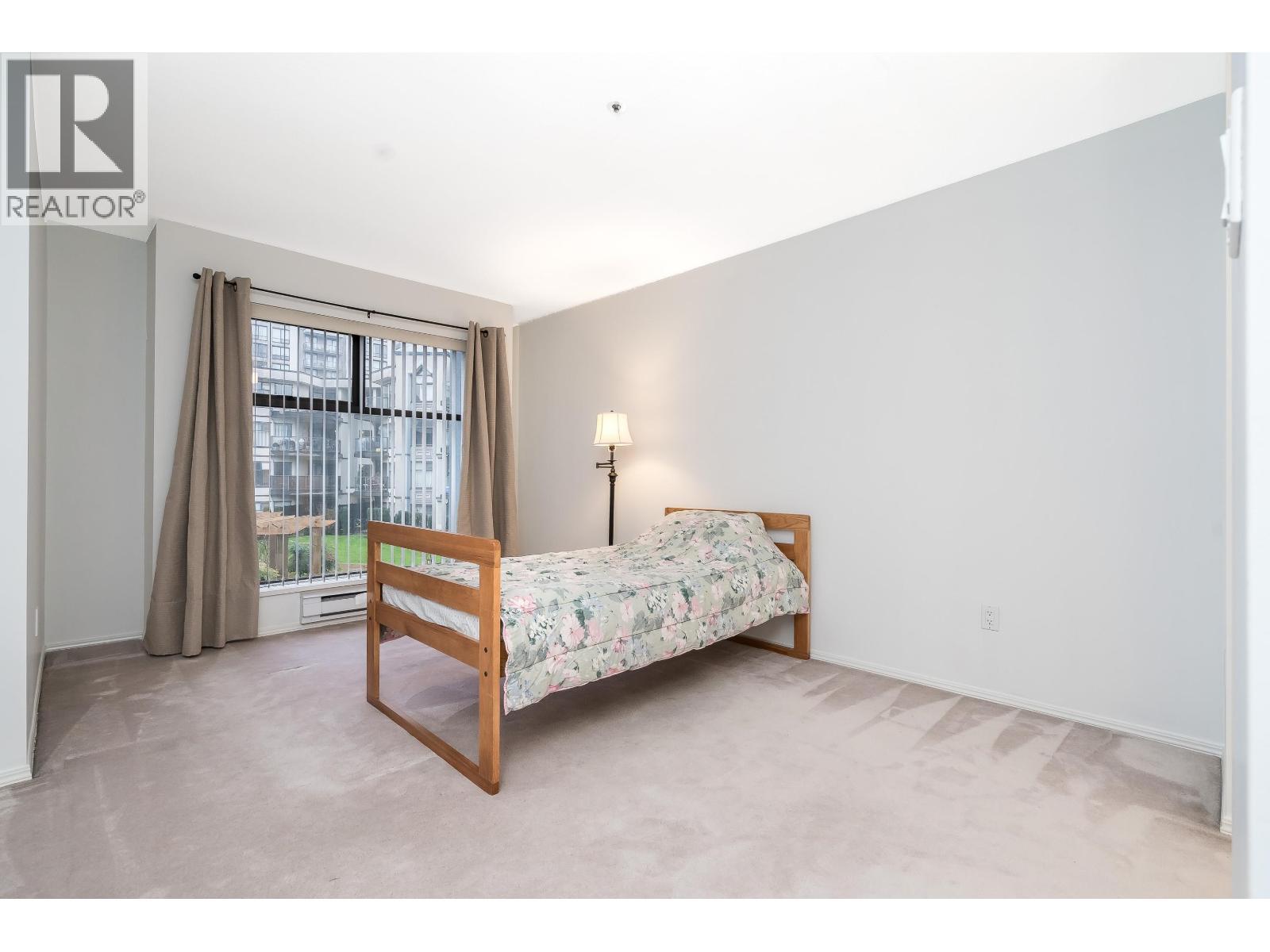 208 2968 Burlington Drive, Coquitlam, BC - Indoor Photo Showing Bedroom