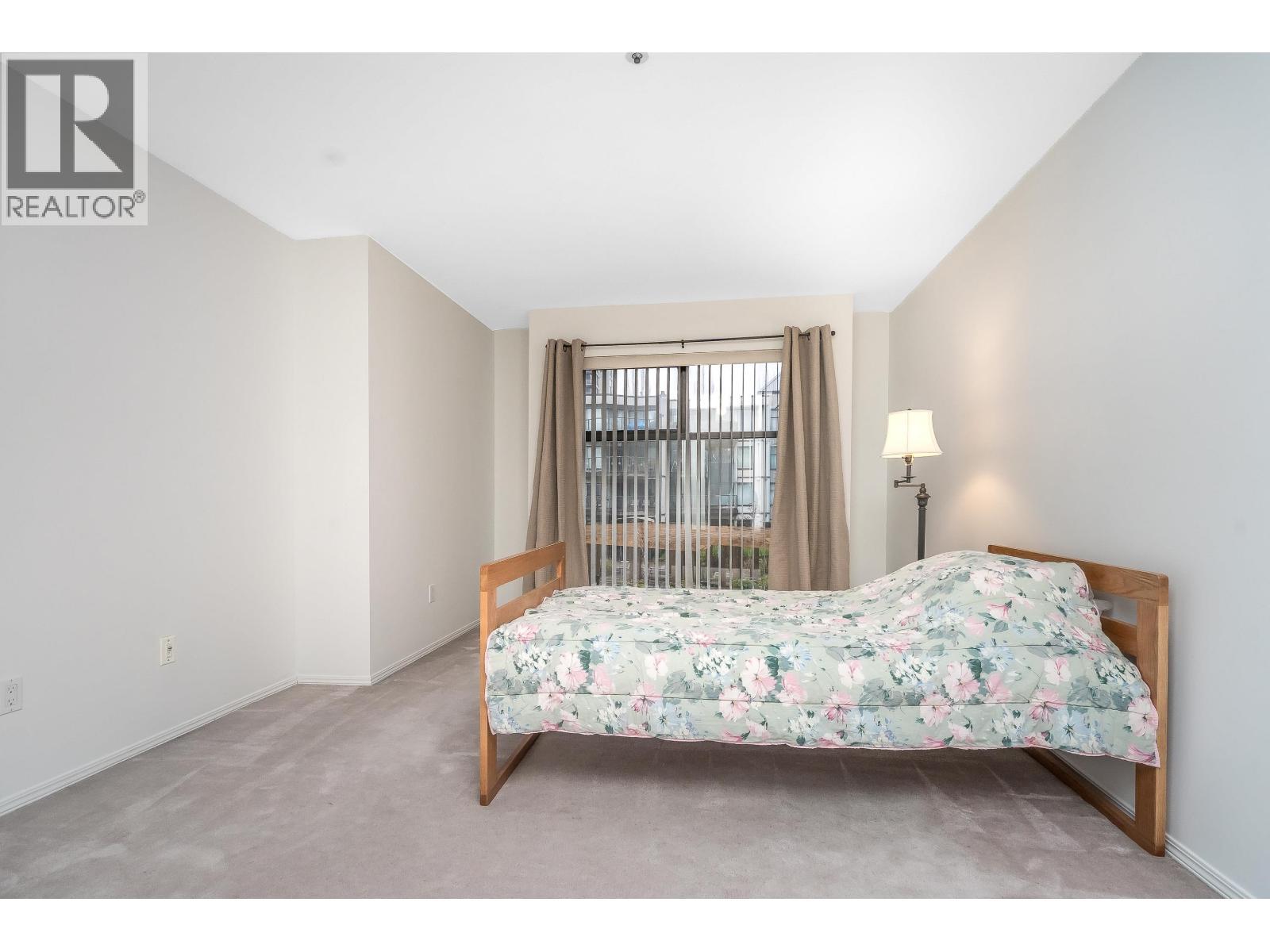 208 2968 Burlington Drive, Coquitlam, BC - Indoor Photo Showing Bedroom