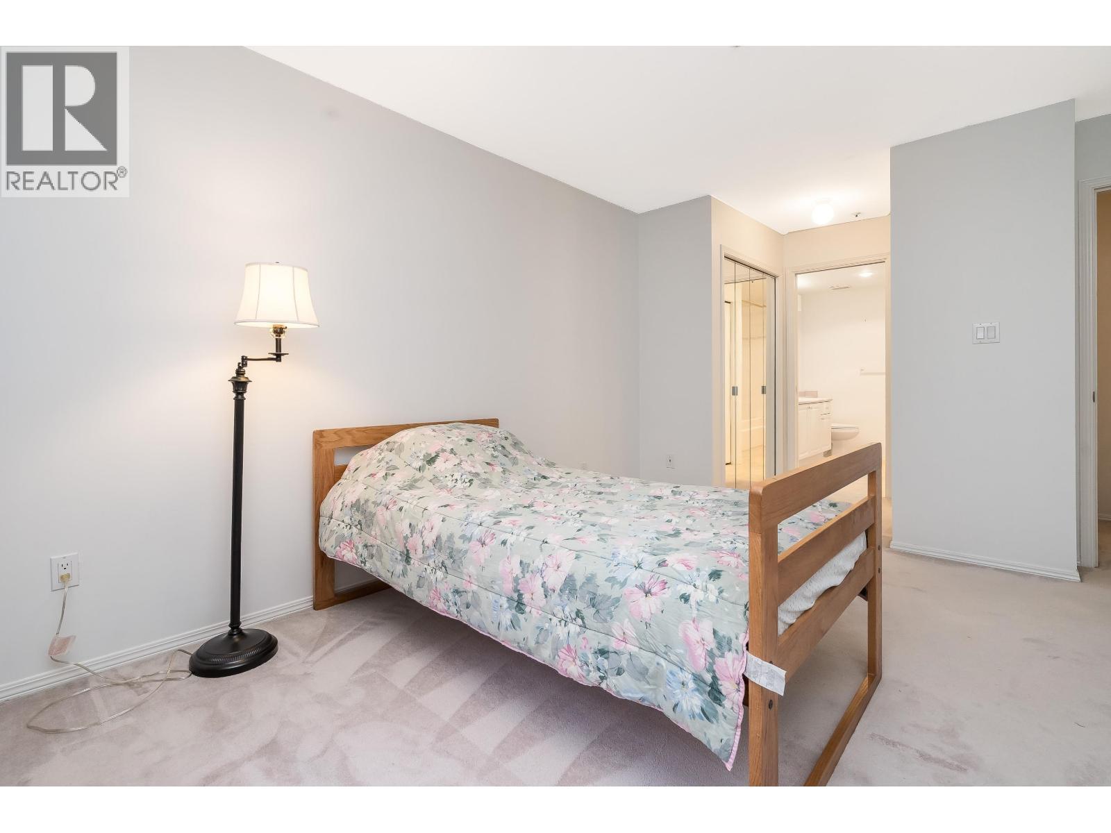 208 2968 Burlington Drive, Coquitlam, BC - Indoor Photo Showing Bedroom