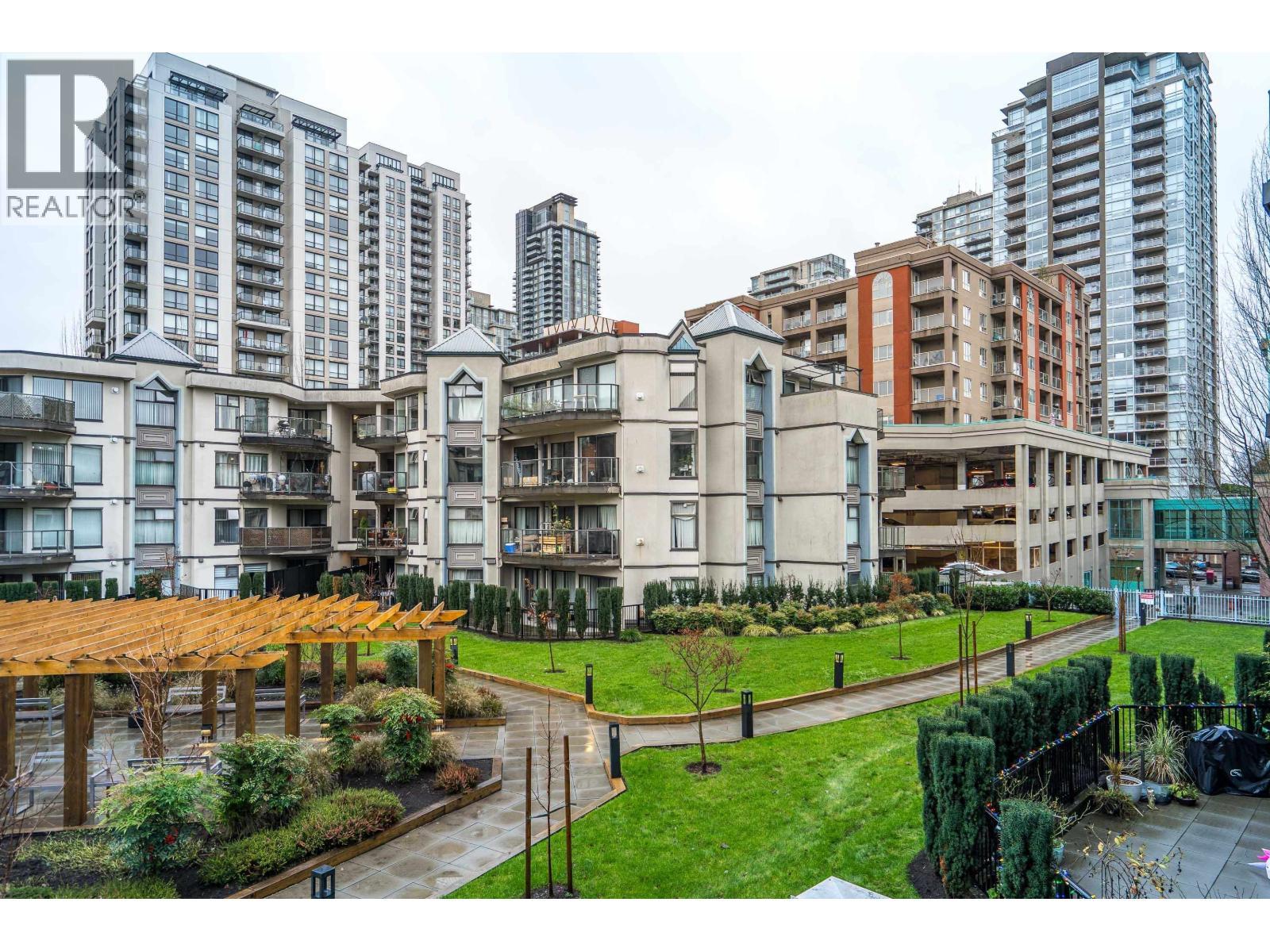 208 2968 Burlington Drive, Coquitlam, BC - Outdoor With Facade