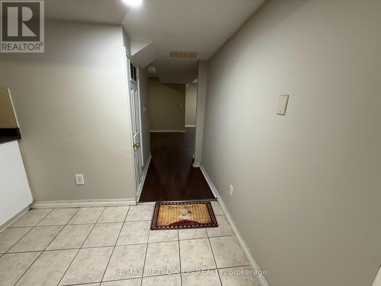 Bsmt - 106 Marydale Avenue, Markham, ON - Indoor Photo Showing Other Room