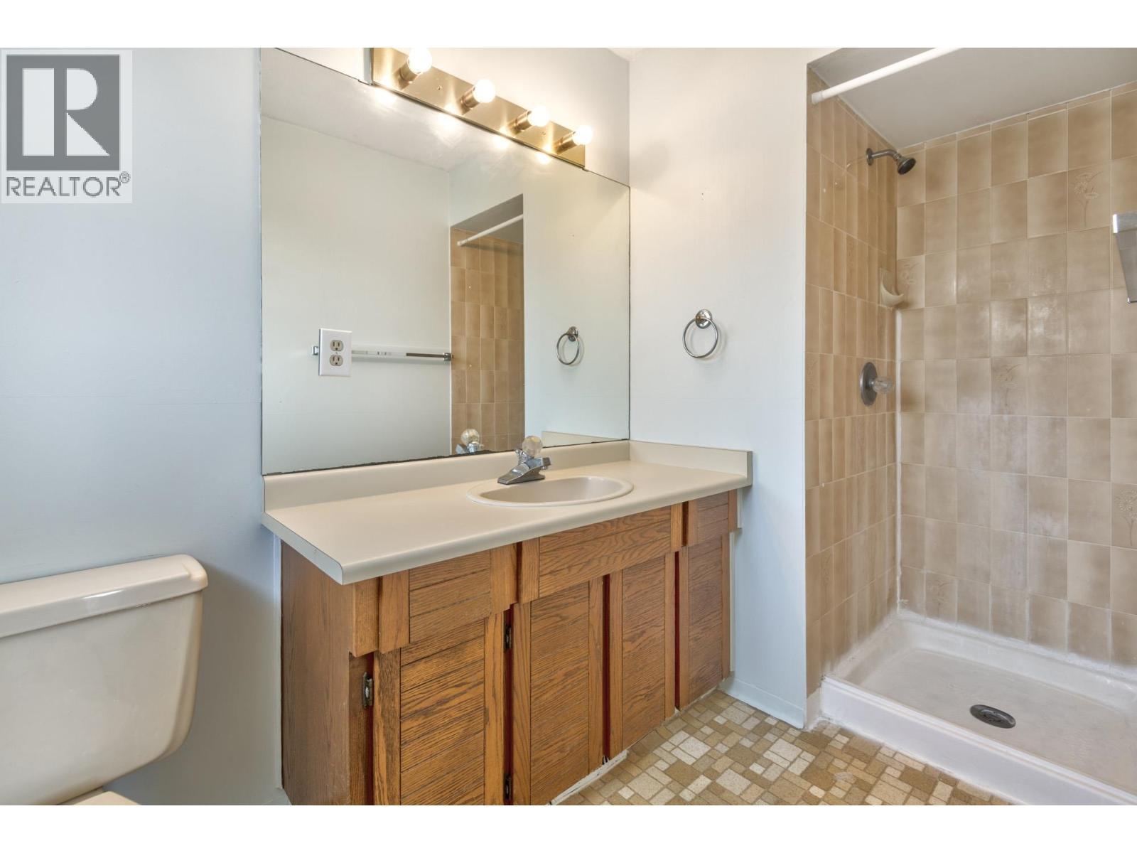 5202 Hollywood Drive, Richmond, BC - Indoor Photo Showing Bathroom