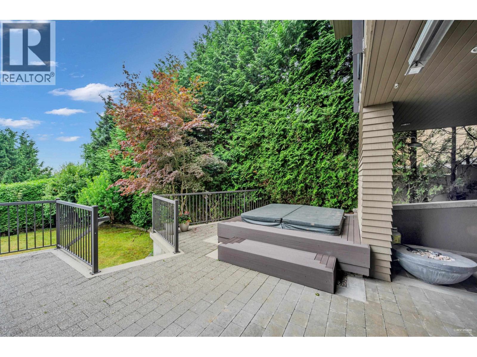 3570 Creery Avenue, West Vancouver, BC - Outdoor