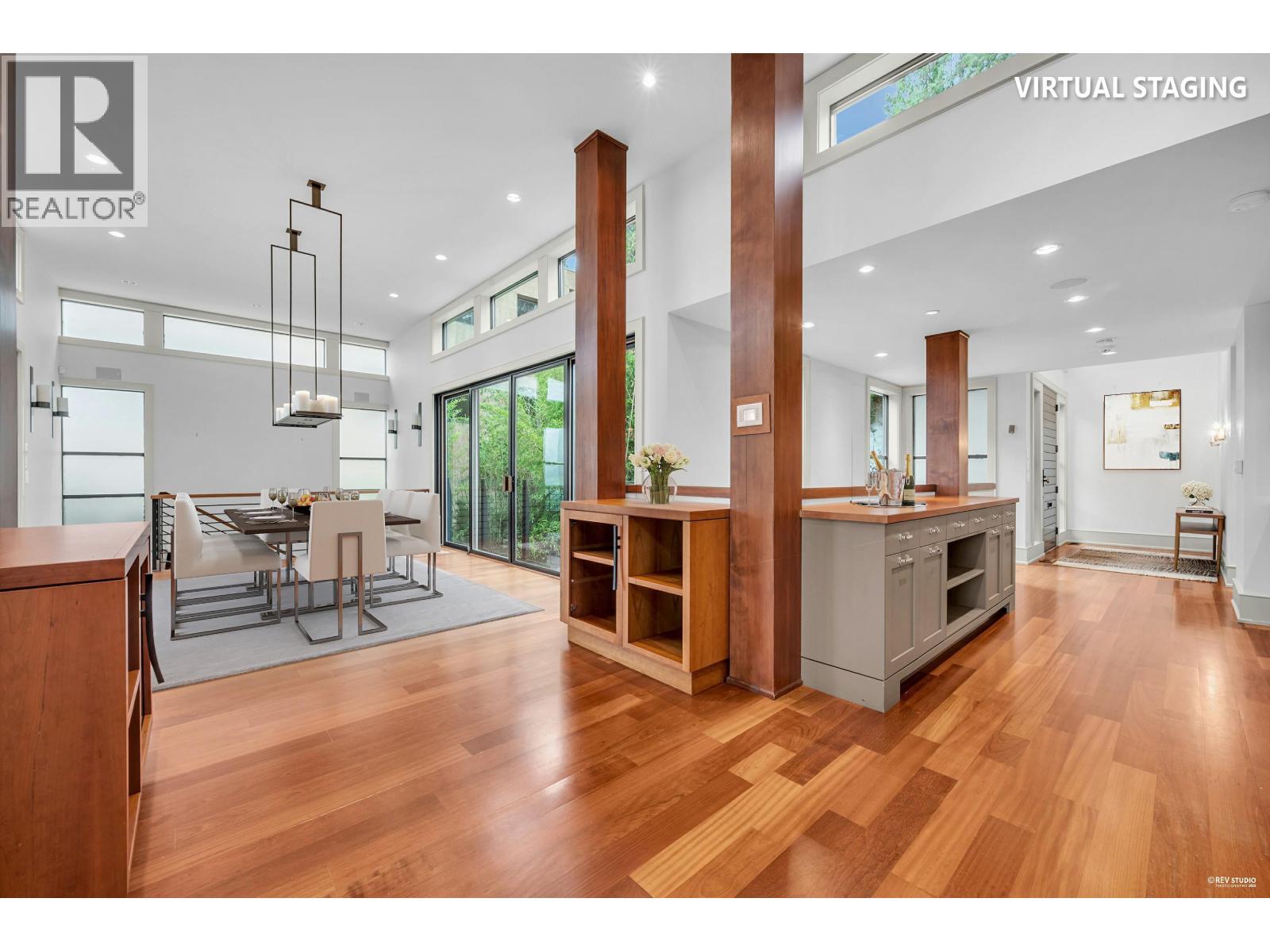 3570 Creery Avenue, West Vancouver, BC - Indoor
