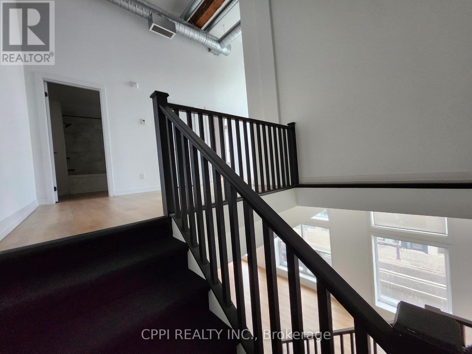 201 - 140 Simcoe Street, Peterborough, ON - Indoor Photo Showing Other Room