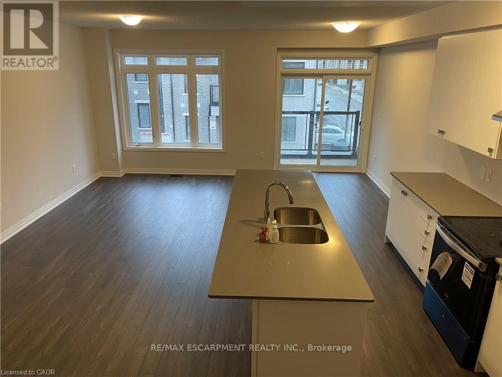 507 - 585 Colborne Street E, Brantford, ON - Indoor