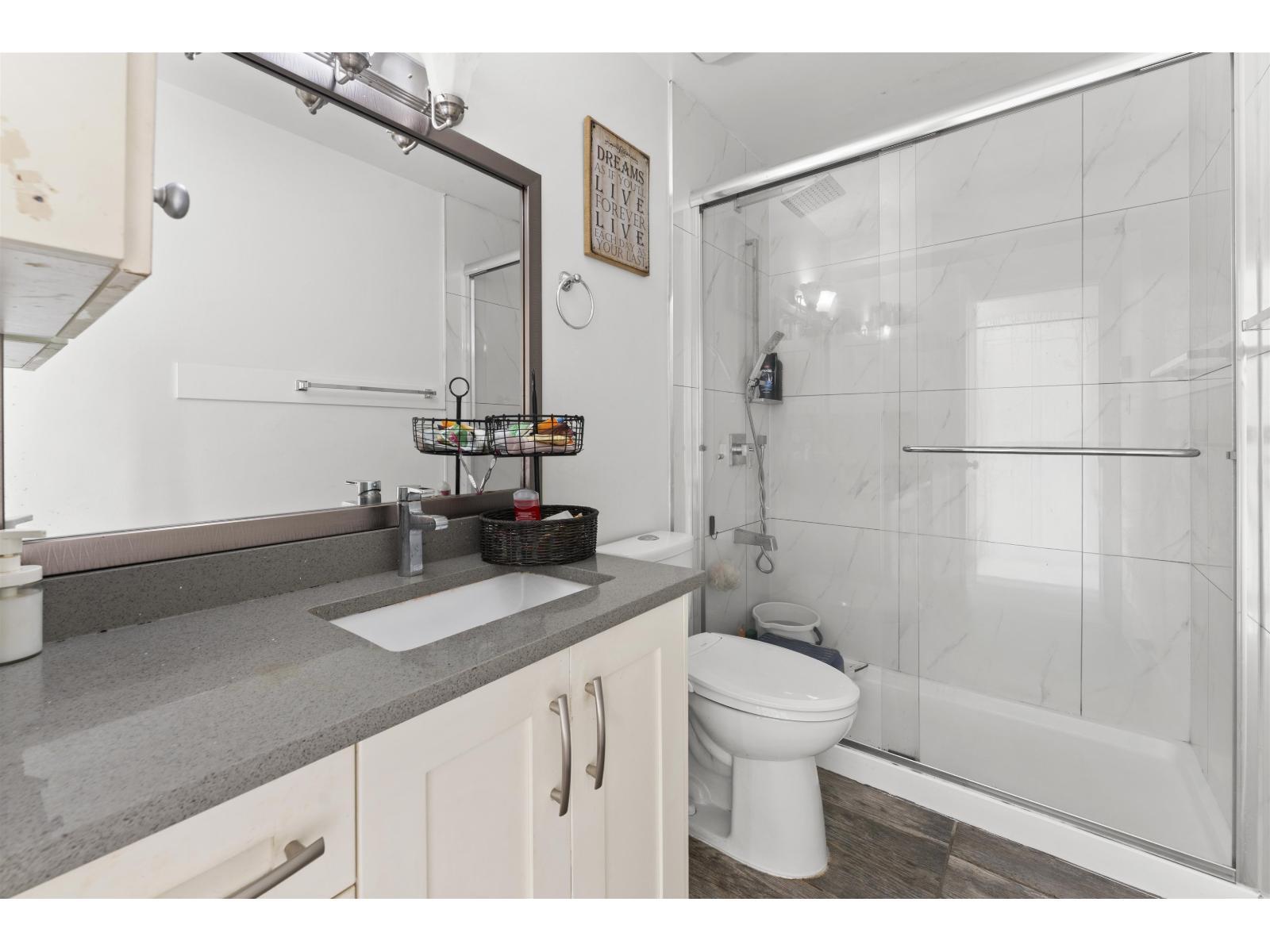 164 7261 140 Street, Surrey, BC - Indoor Photo Showing Bathroom