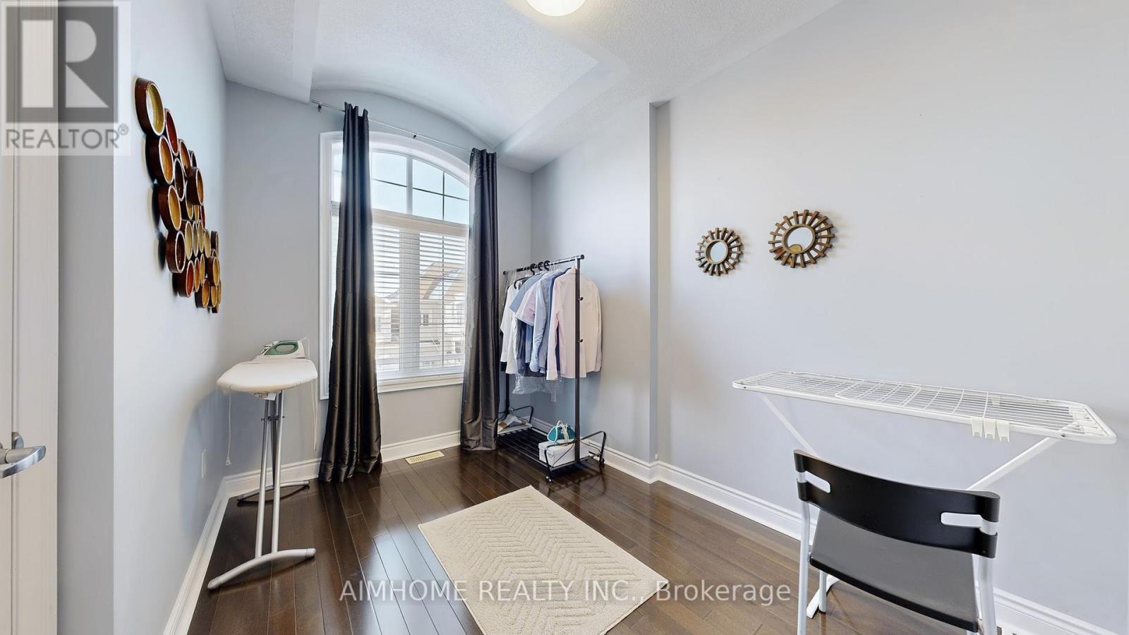 18 Bristlewood Crescent, Vaughan, ON - Indoor Photo Showing Other Room