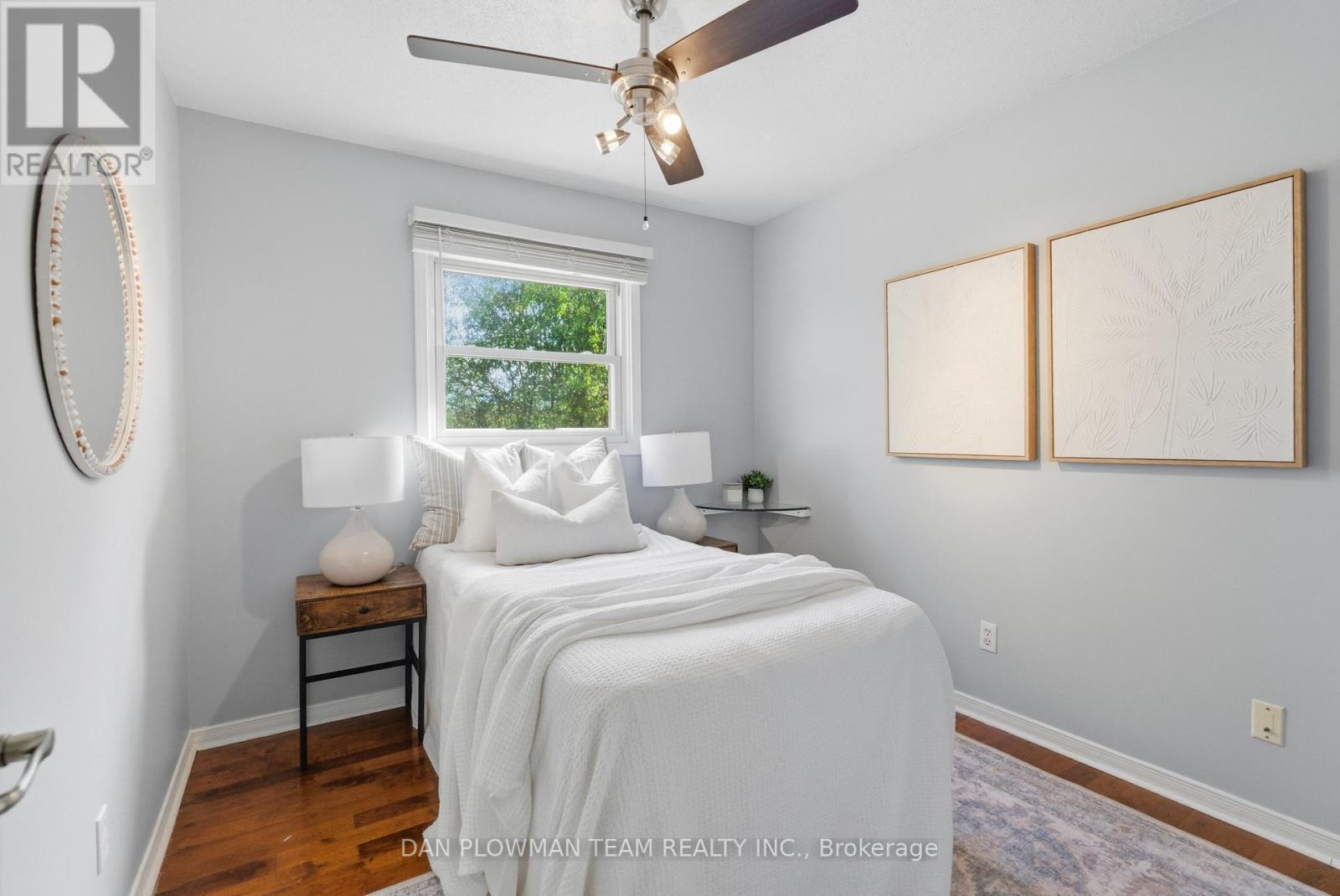 312 Sheffield Court, Oshawa, ON - Indoor Photo Showing Bedroom