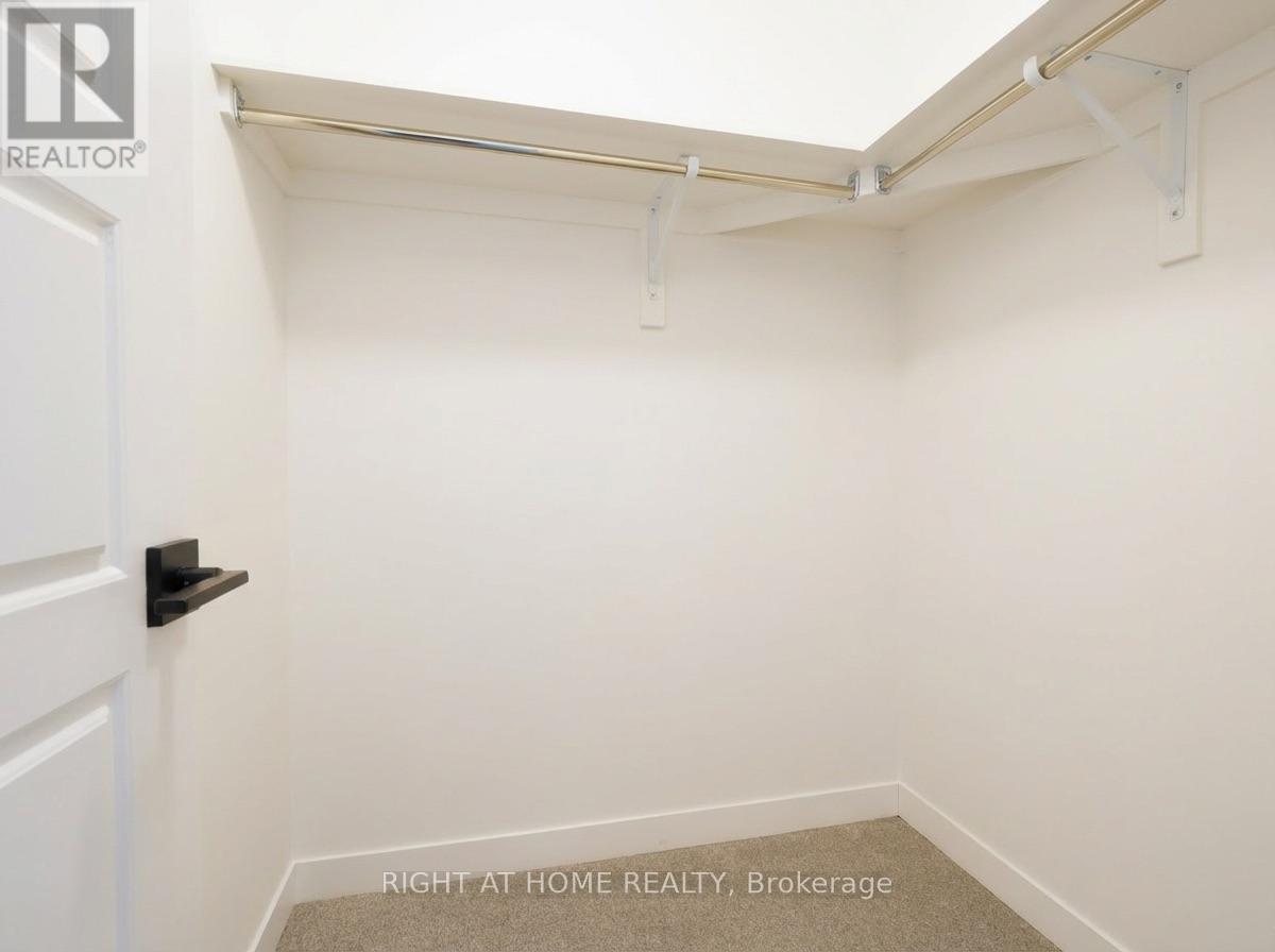 425 Mortar Terrace, Ottawa, ON - Indoor With Storage