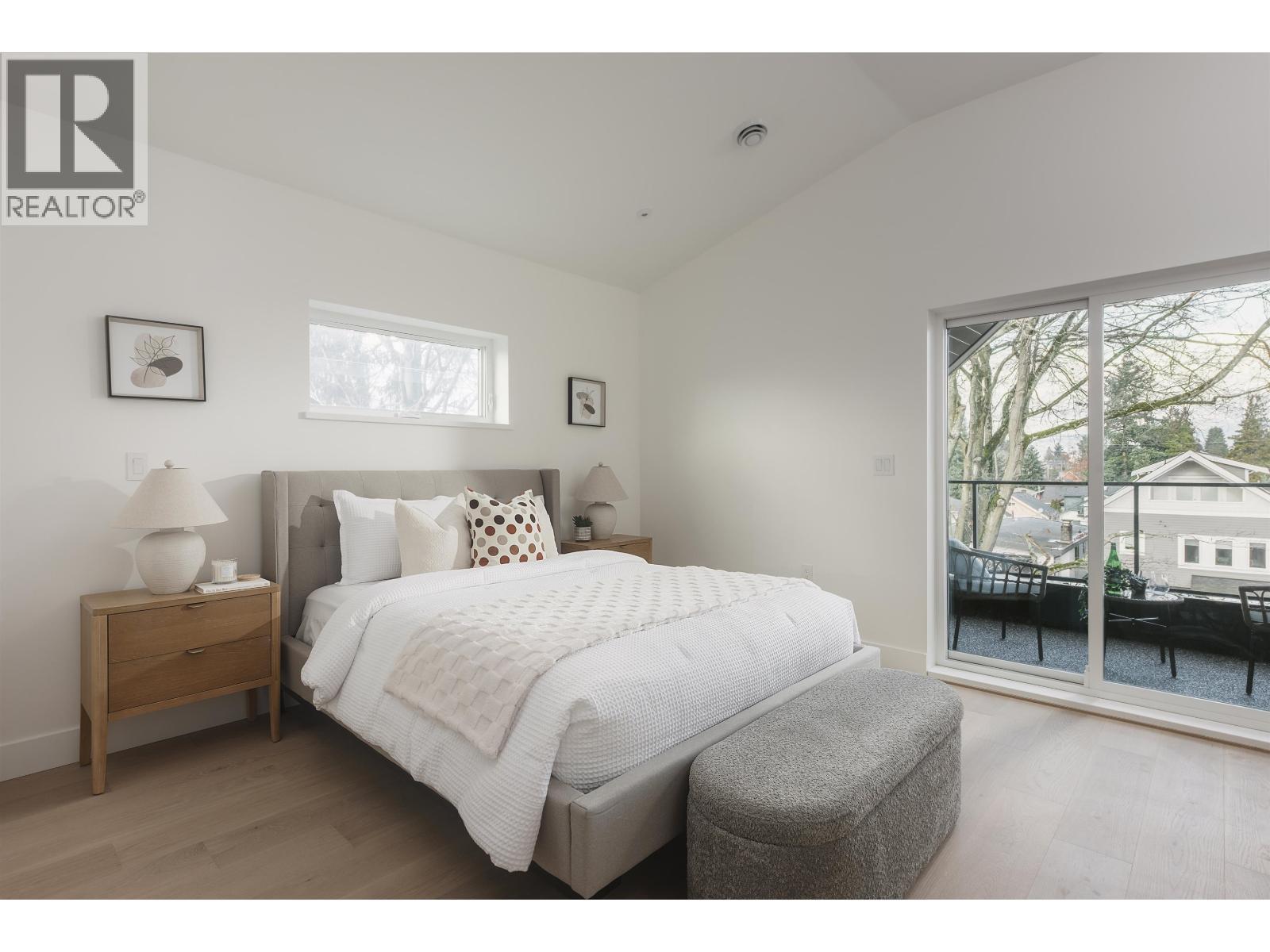 1 2130 E 2Nd Avenue, Vancouver, BC - Indoor Photo Showing Bedroom