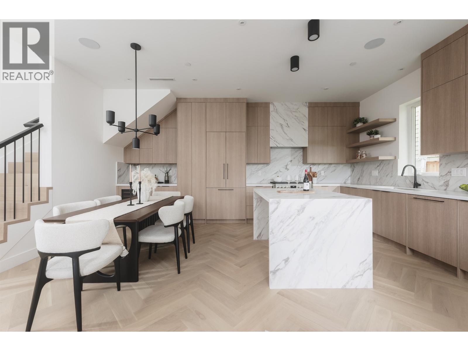 1 2130 E 2Nd Avenue, Vancouver, BC - Indoor Photo Showing Kitchen