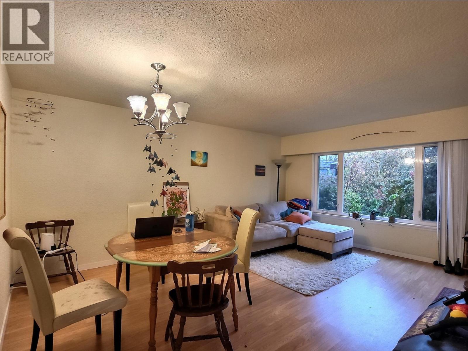 1621 Adanac Street, Vancouver, BC - Indoor