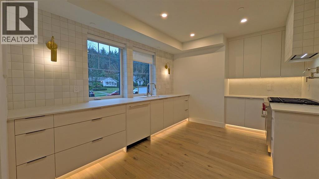 1139 W 33Rd Avenue, Vancouver, BC - Indoor