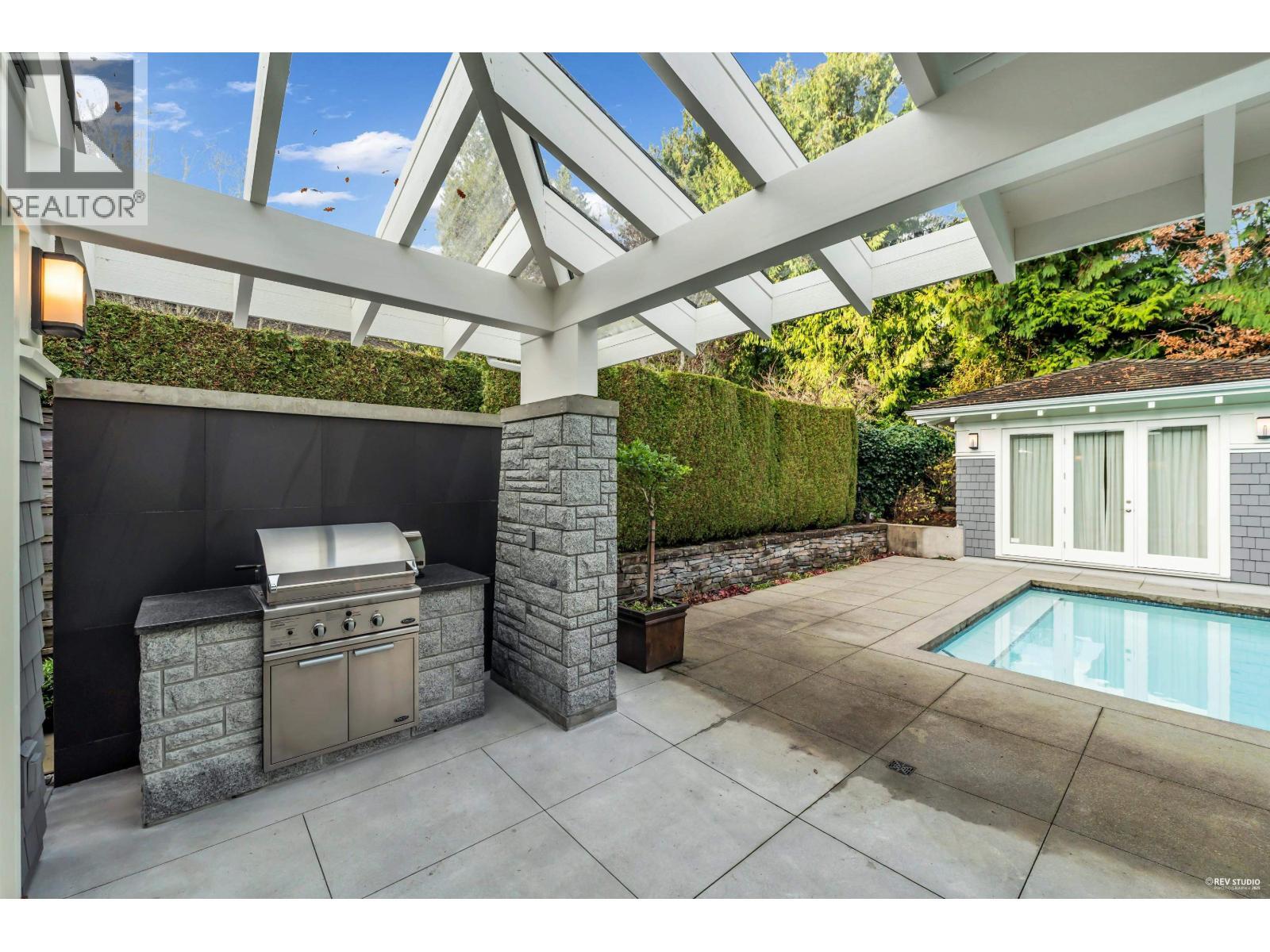 4358 Erwin Drive, West Vancouver, BC - Photo Showing Other Room