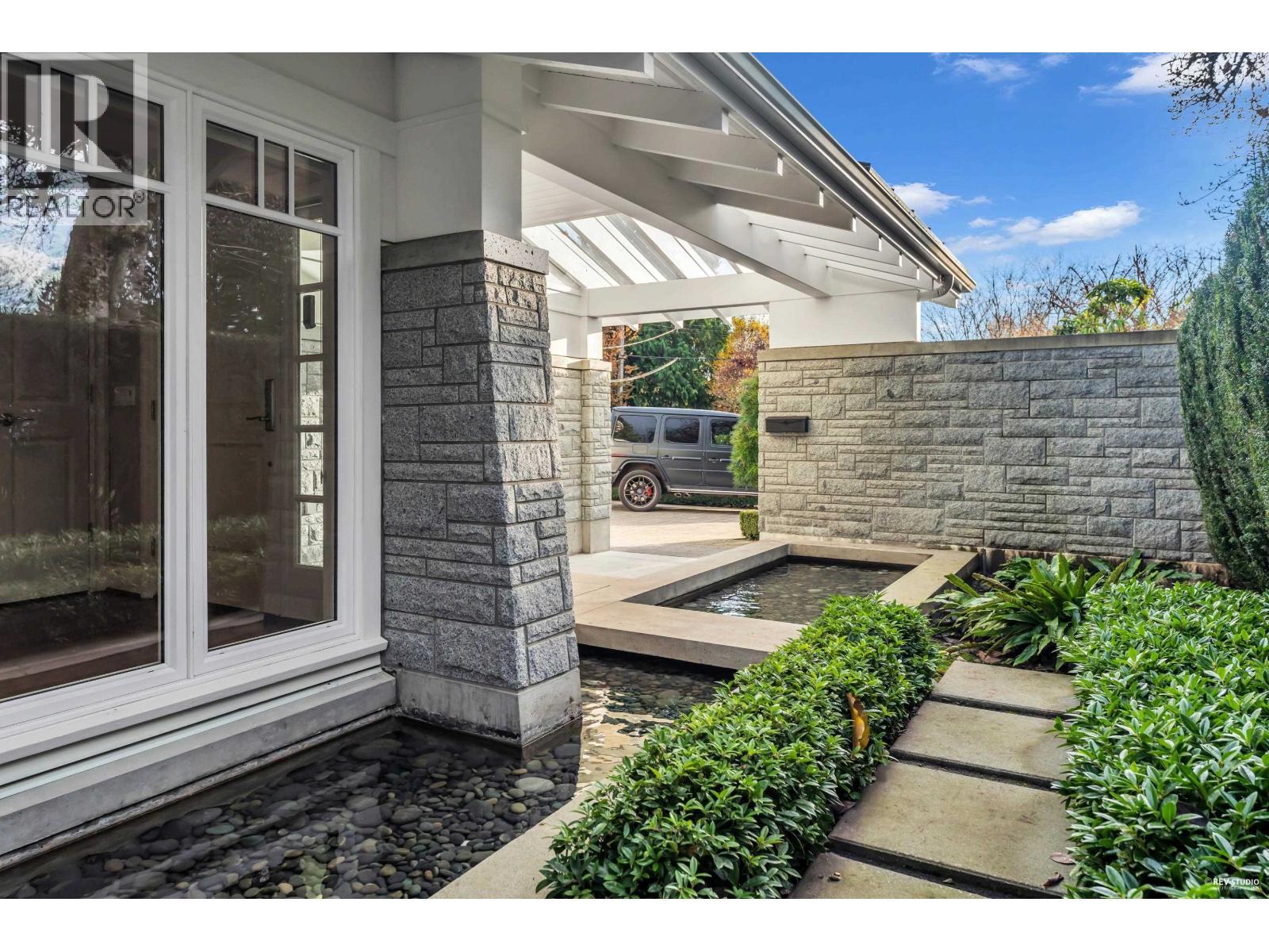 4358 Erwin Drive, West Vancouver, BC - Outdoor