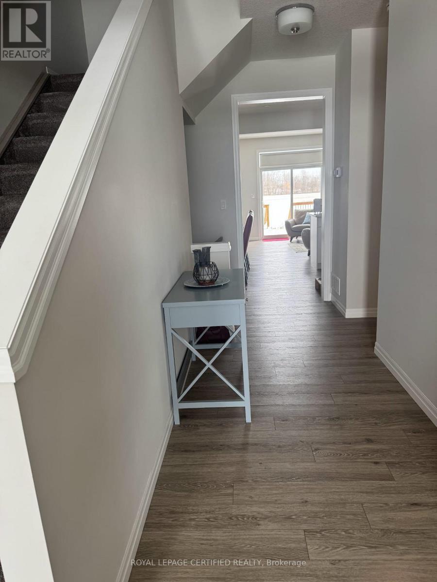 55 Braun Avenue, Tillsonburg, ON - Indoor Photo Showing Other Room