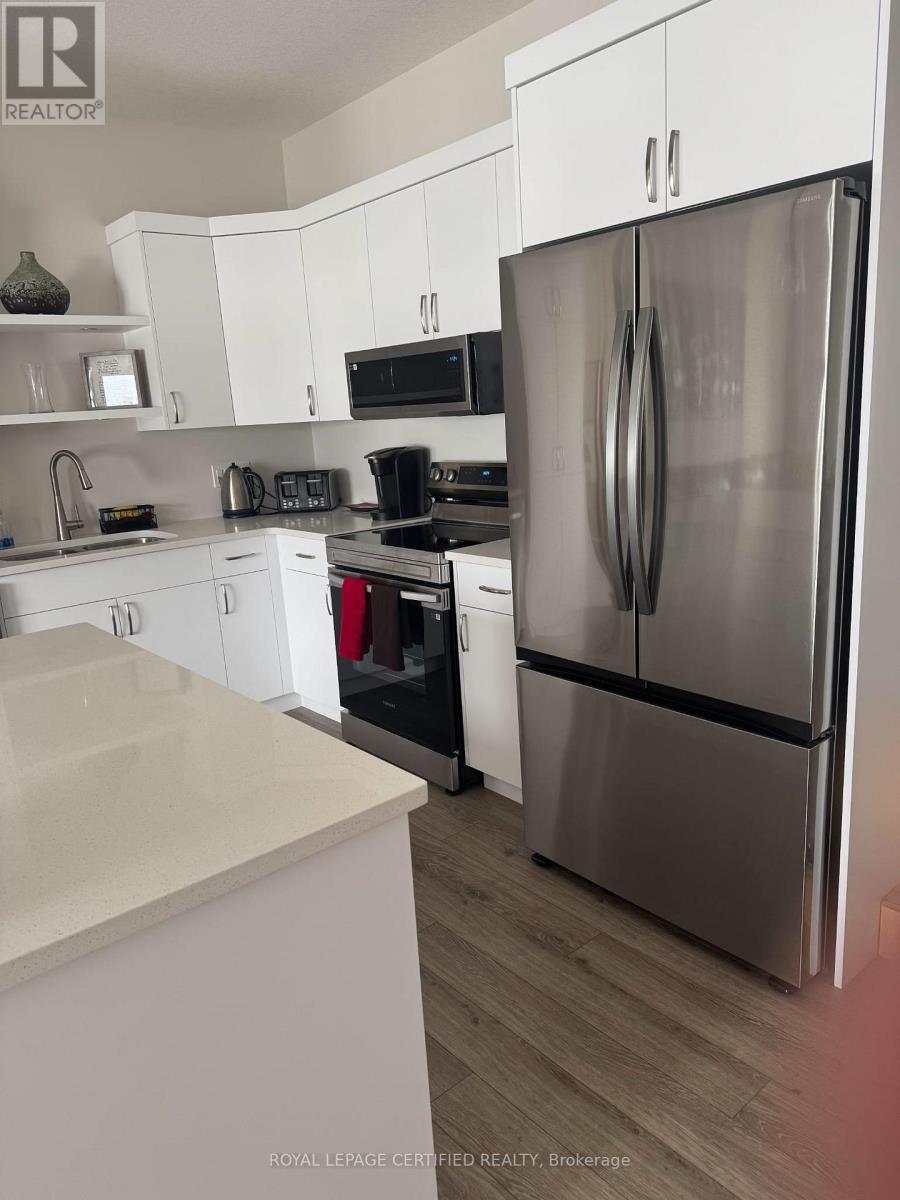 55 Braun Avenue, Tillsonburg, ON - Indoor Photo Showing Kitchen