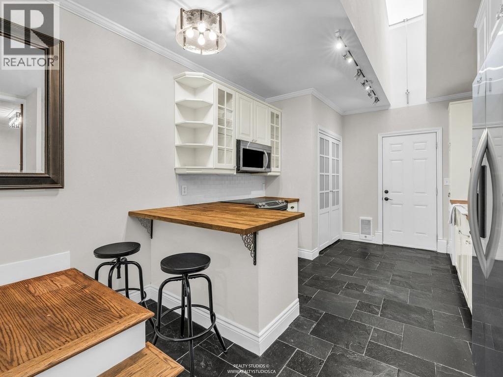 33 66A Street, Delta, BC - Indoor