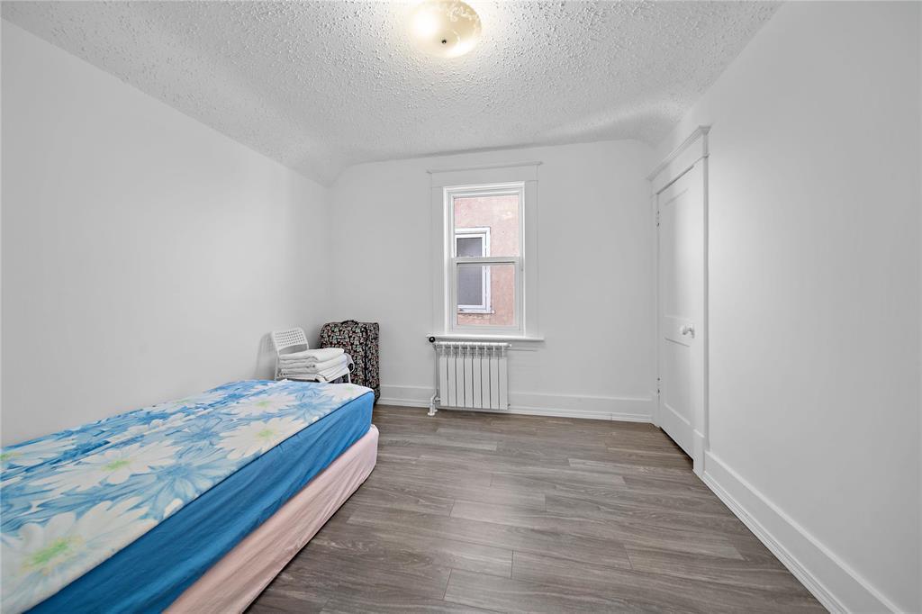 660 Machray Avenue, Winnipeg, MB - Indoor Photo Showing Bedroom