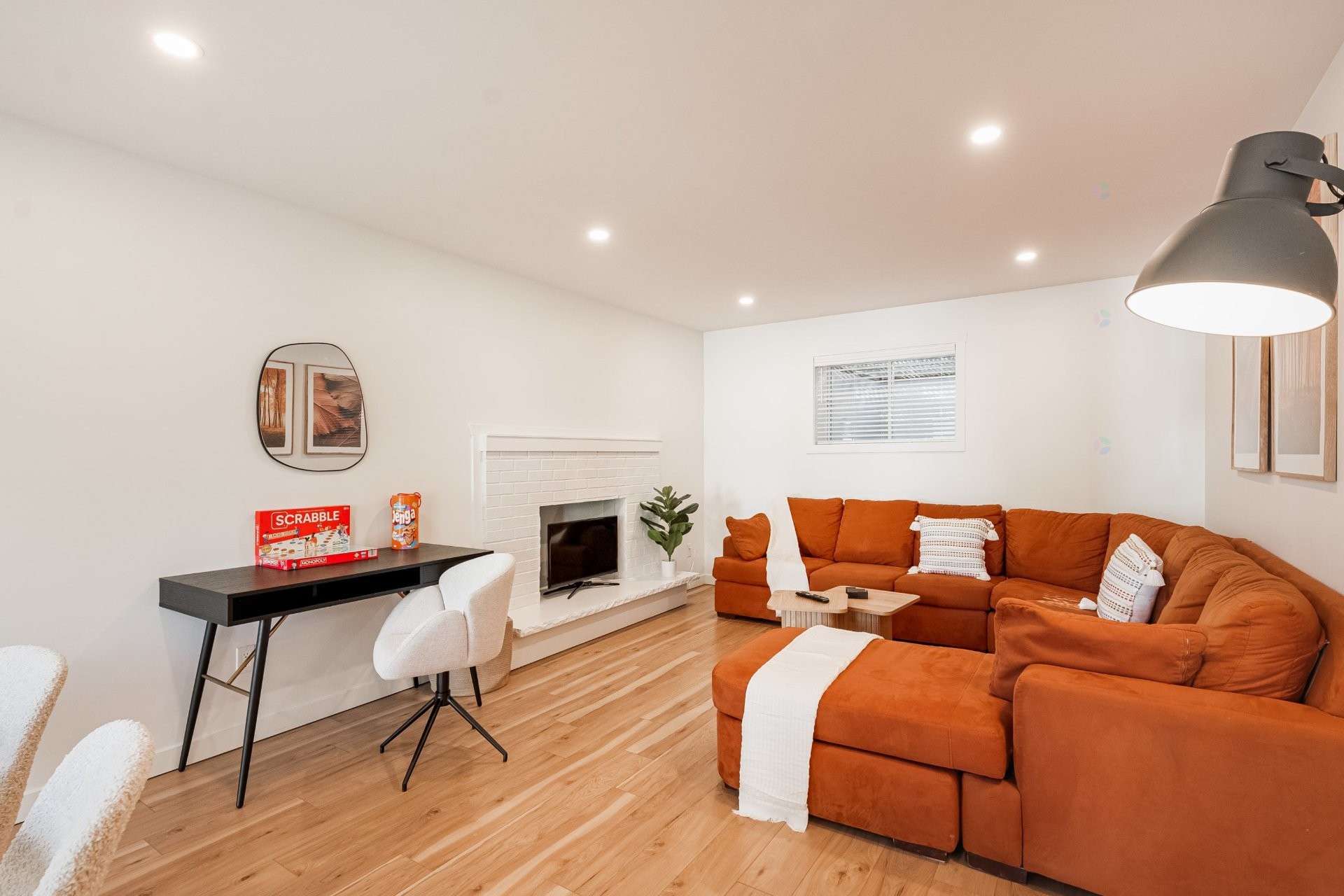 Salon - 876Z Rue Principale, Saint-Sauveur, QC - Indoor Photo Showing Living Room With Fireplace
