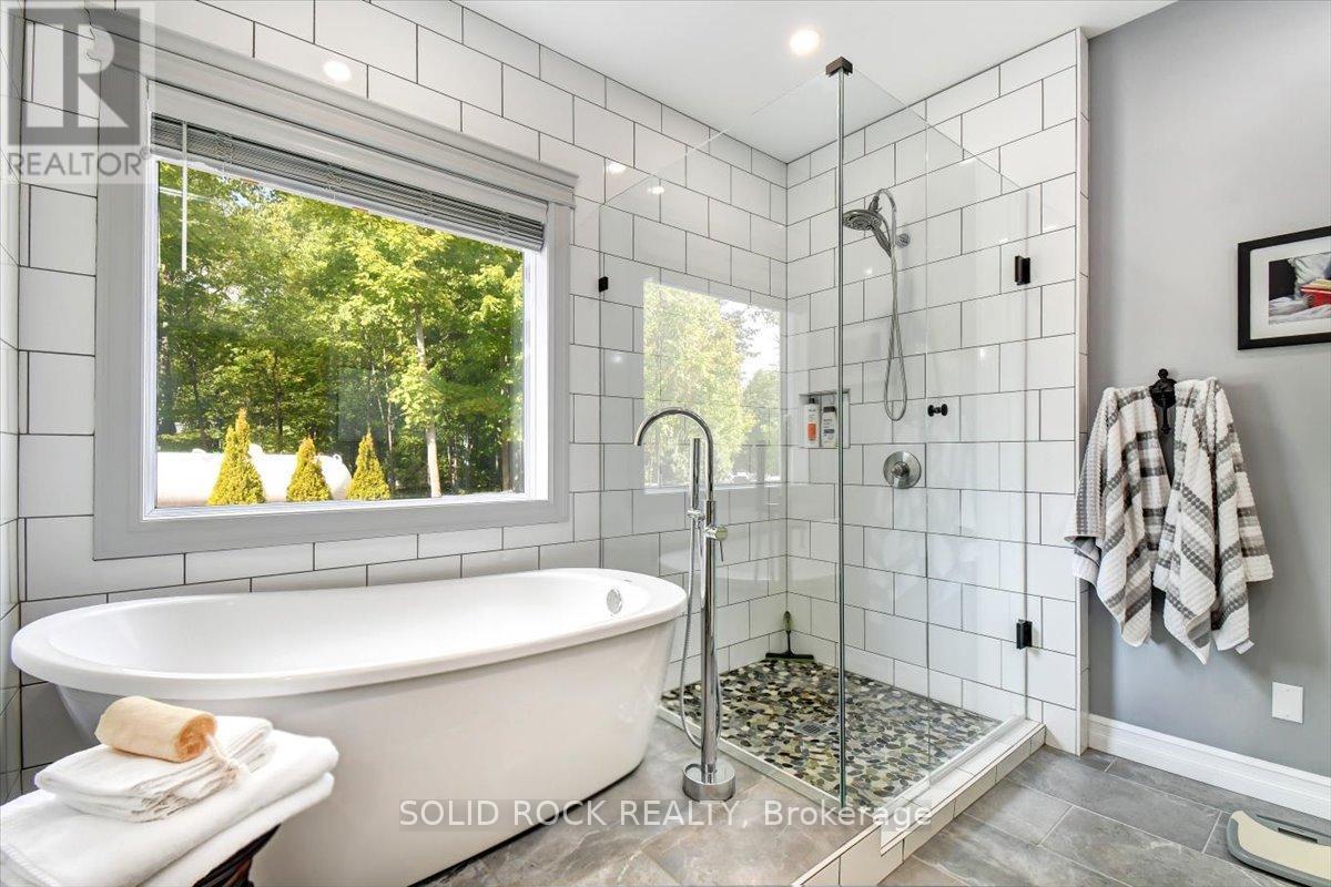 400 Pigden Road, Madoc, ON - Indoor Photo Showing Bathroom