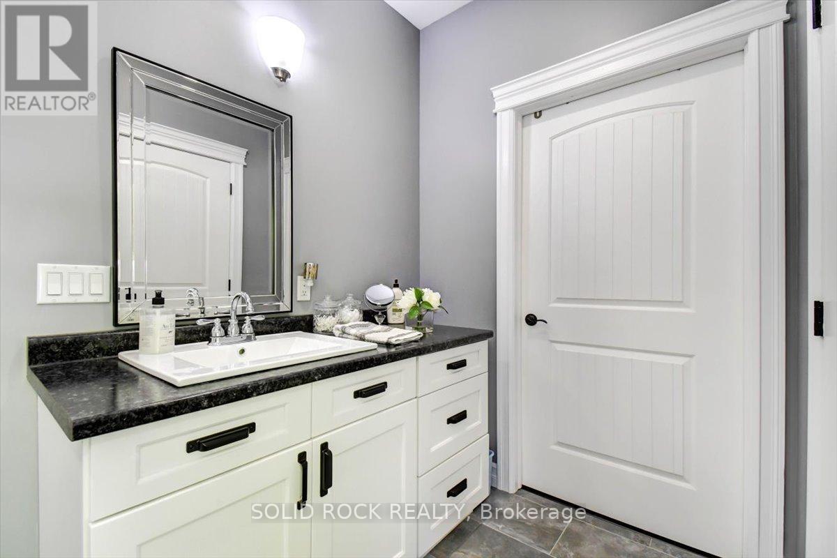 400 Pigden Road, Madoc, ON - Indoor Photo Showing Bathroom