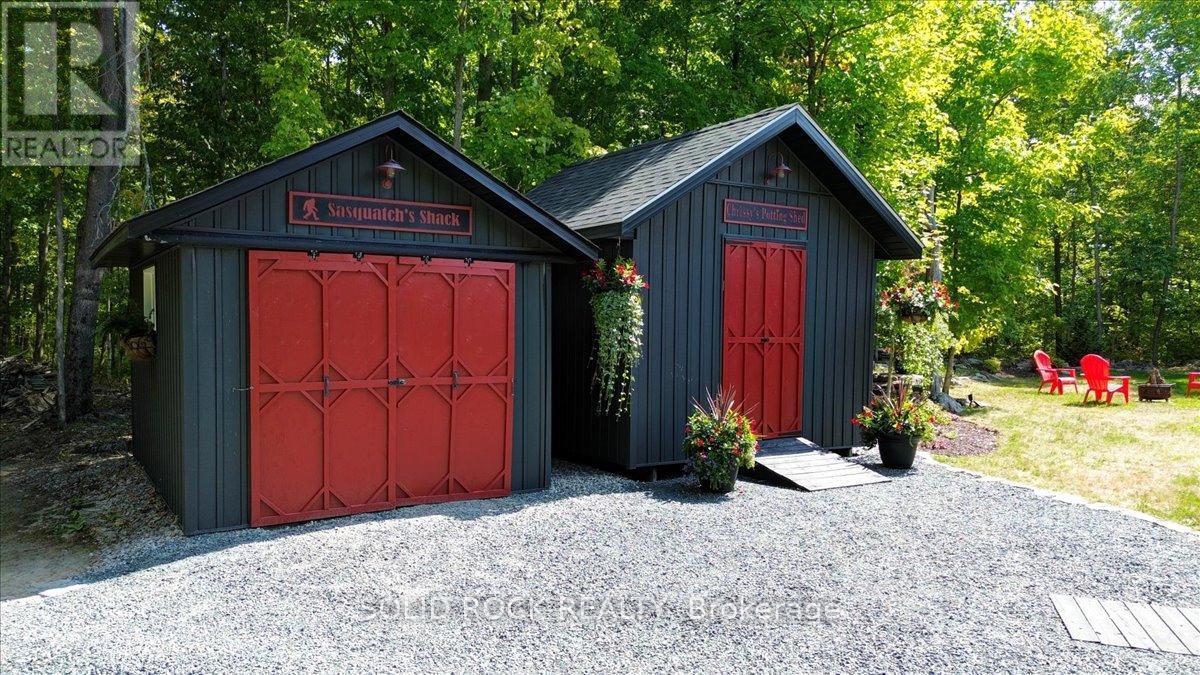 400 Pigden Road, Madoc, ON - Outdoor