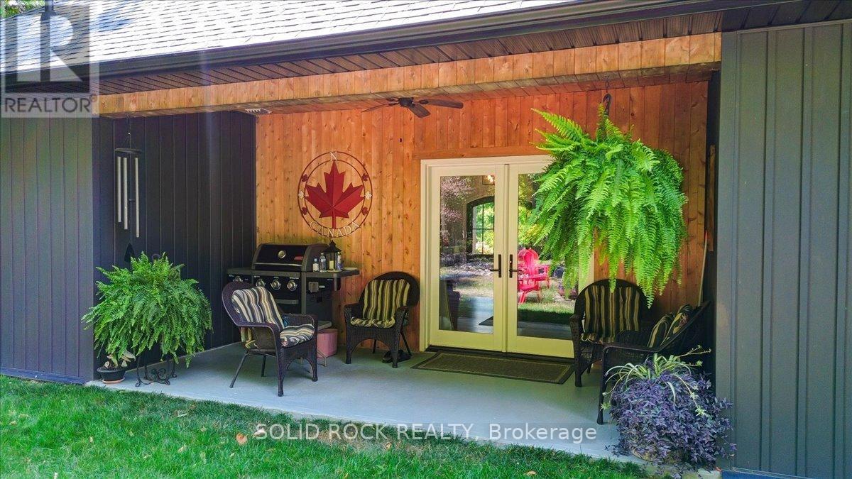 400 Pigden Road, Madoc, ON - Outdoor