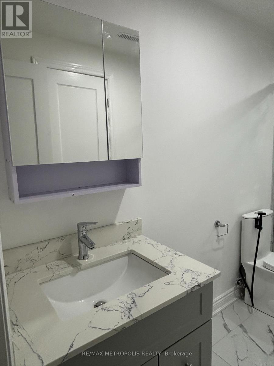 Bsmt - 1335 Aldsworth Crescent, Oshawa, ON - Indoor Photo Showing Bathroom