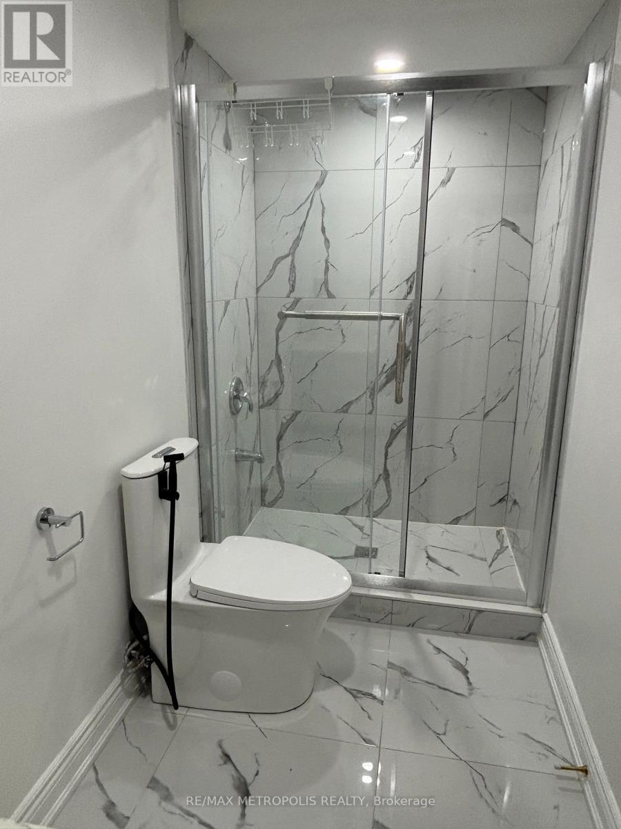 Bsmt - 1335 Aldsworth Crescent, Oshawa, ON - Indoor Photo Showing Bathroom